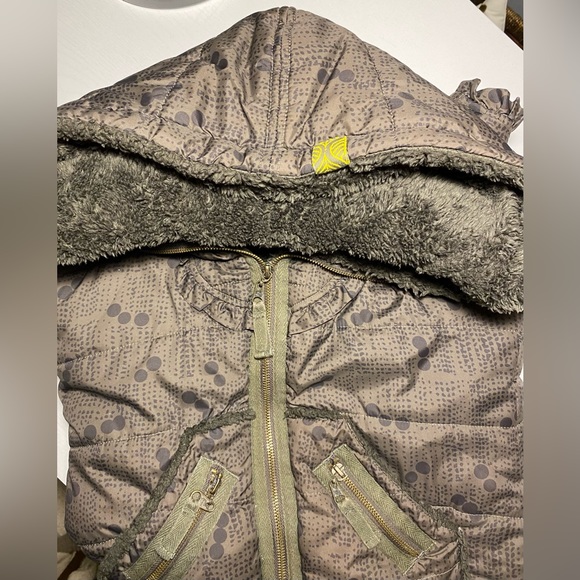 Billabong Women’s Fleece Vest. Size Small. - Picture 6 of 9